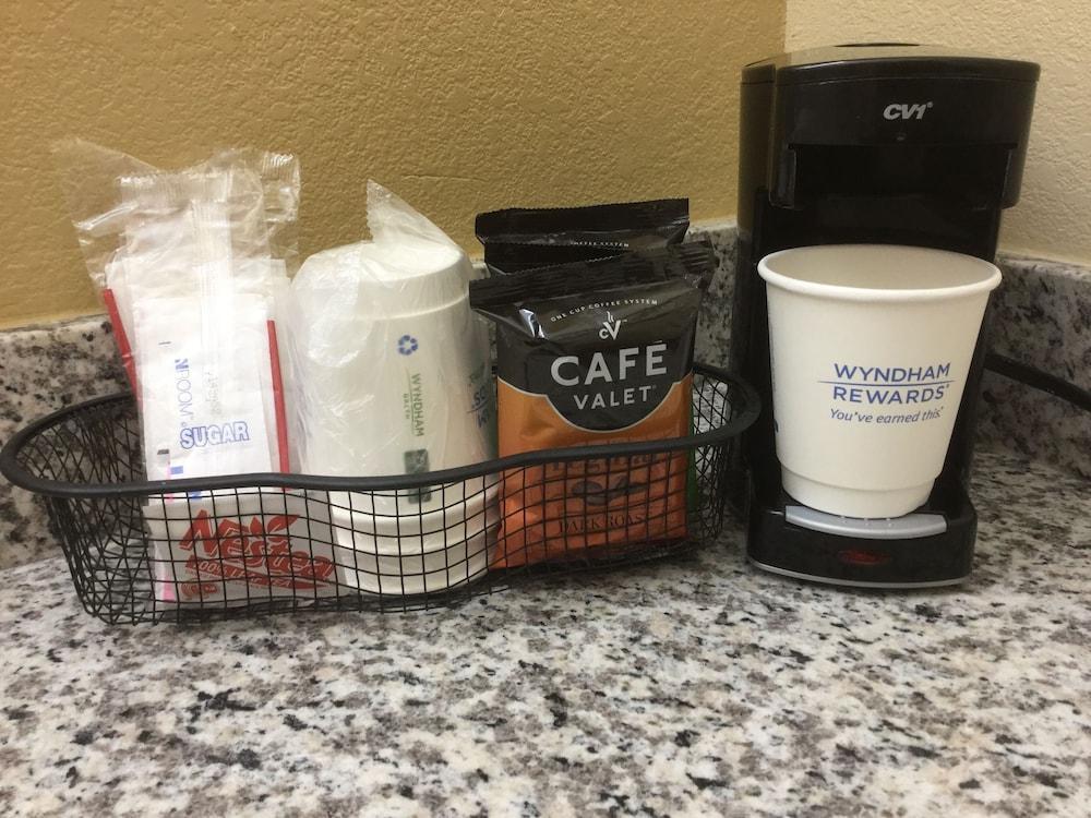 Days Inn By Wyndham Augusta Near Fort Gordon Esterno foto
